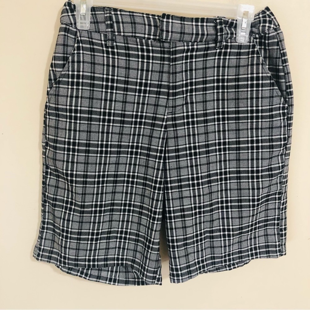Hot Topic Plaid Bermuda Shorts